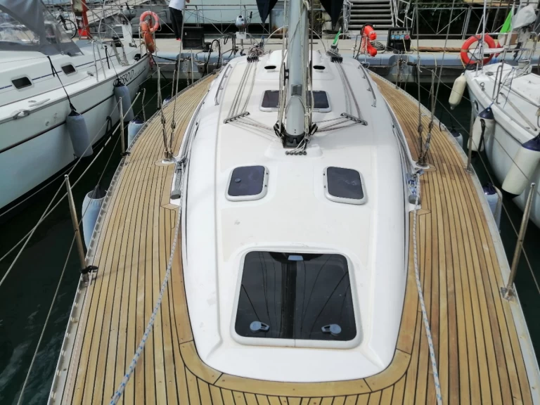 Hire Sailboat with or without skipper Elan Genova