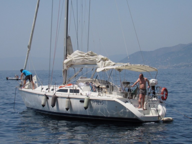 Sailboat to hire Genova at the best price