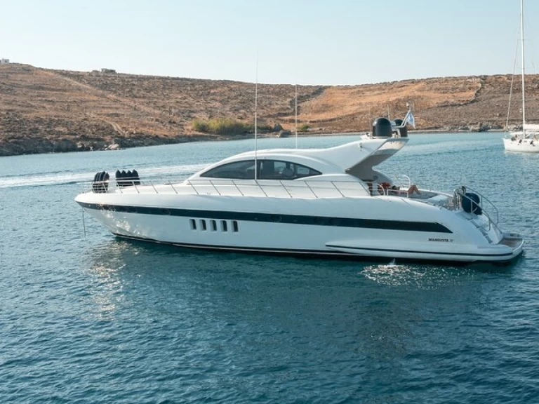 Yacht charter Órmos Bay -  Mangusta 72 on SamBoat