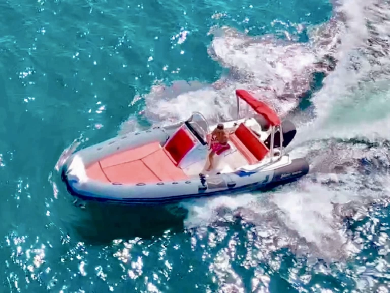 Hire a Marsea Marsea CM 120 Saint-Tropez