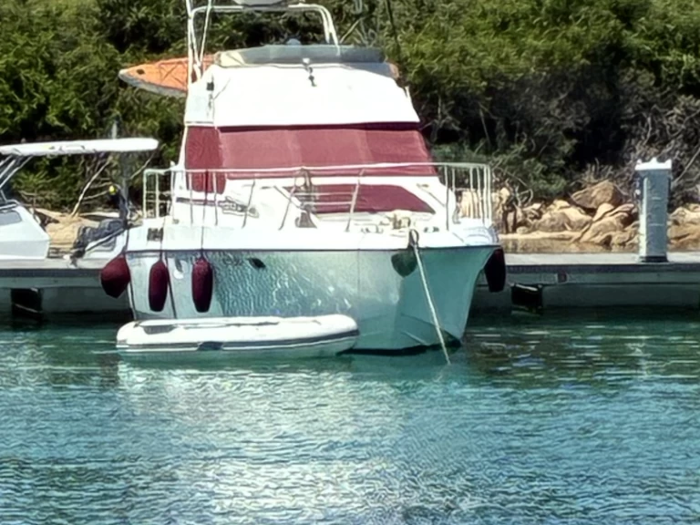 Yacht charter Porto-Vecchio - Bénéteau Antares 10.20 on SamBoat