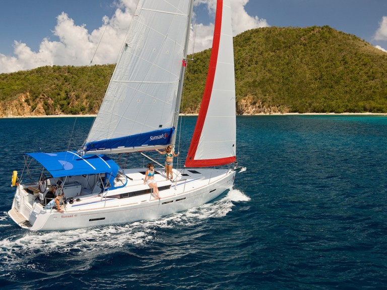 Hire a Bénéteau Oceanis 41.1 Procida