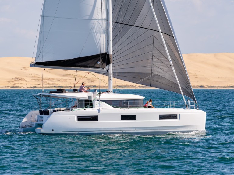 Catamaran hire in Le Marin - Lagoon Lagoon 46