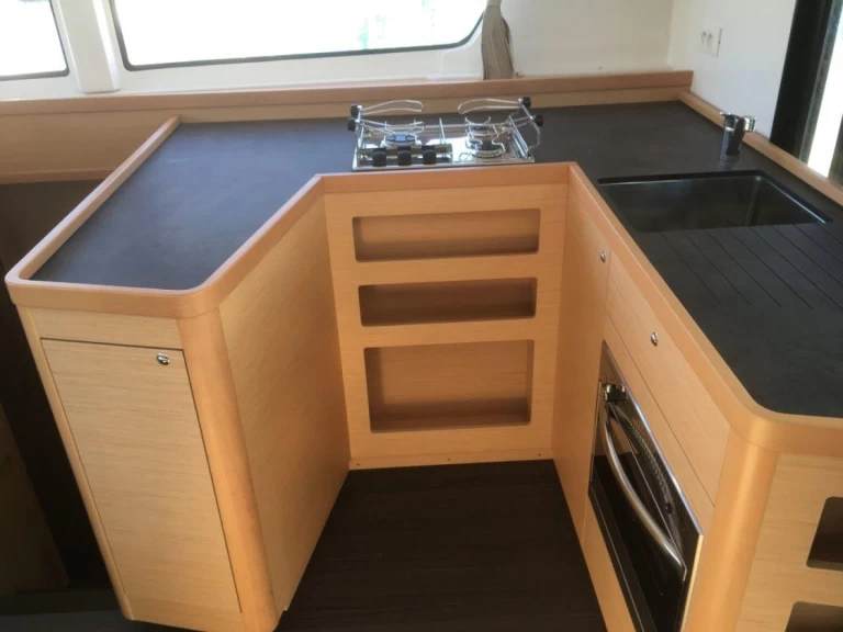 Catamaran to hire Le Marin at the best price