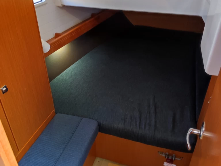 Yacht charter Lefkáda - Bavaria Cruiser 41 on SamBoat