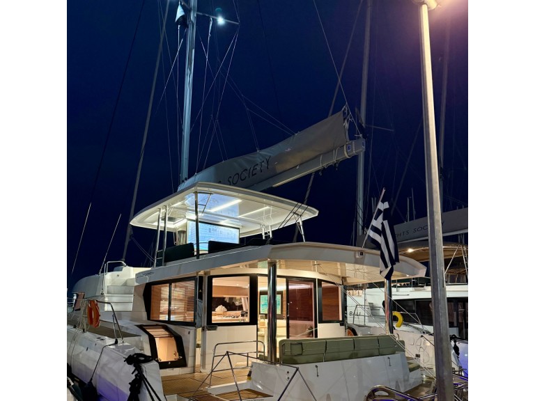 Catamaran hire in Alimos - Bali Bali 5.8