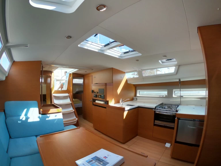 Hire a Jeanneau Sun Odyssey 490 Šibenik