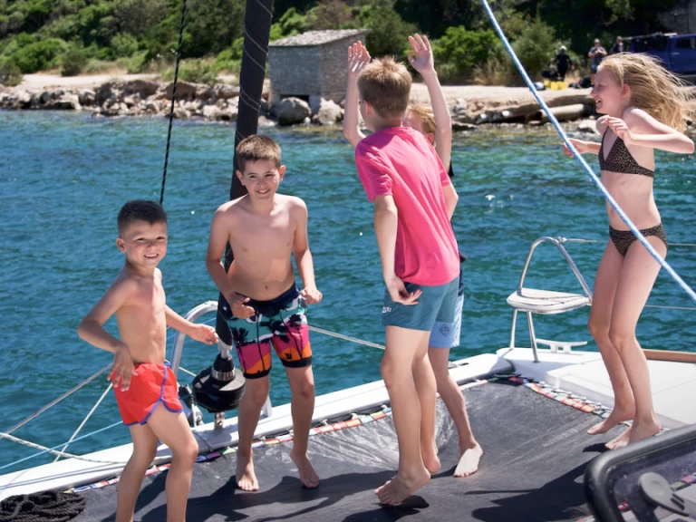 Charter a Aventura aventura 34 in Šibenik on Samboat