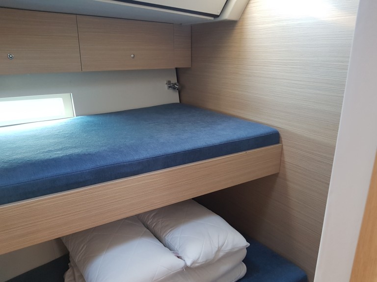 Hire a D&D Yacht D&D Kufner 54 (AC+Gen+Solar) Punat