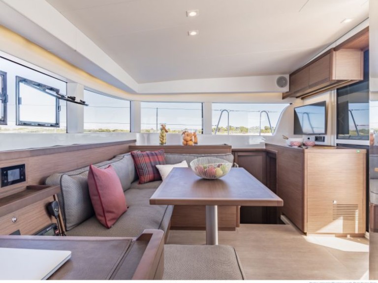 Catamaran to hire La Spezia at the best price