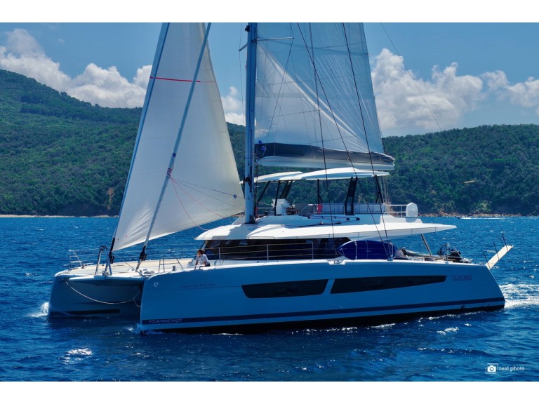 Hire a Fountaine Pajot Samana 59 Cannigione