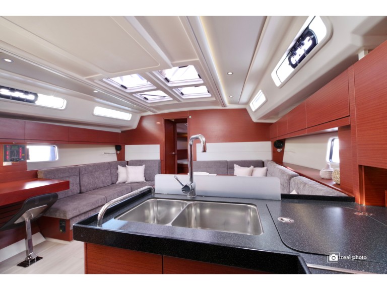 Sailboat hire in Puntone - Hanse Hanse 458