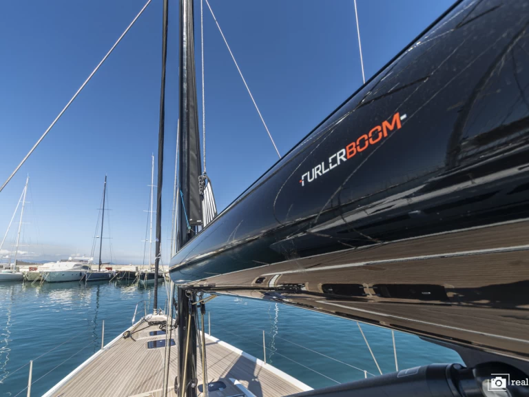 Yacht hire Porto Rotondo cheap Solaris 55