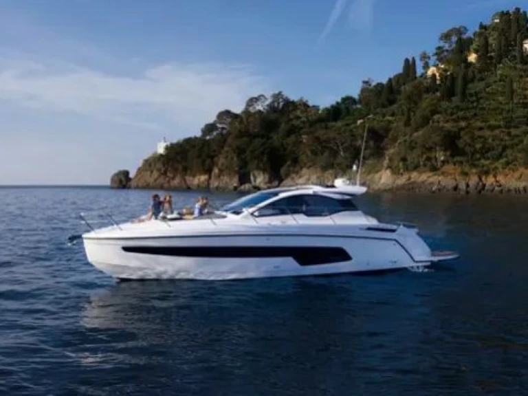 Yacht charter Split - Azimut Azimut Atlantis 45 on SamBoat