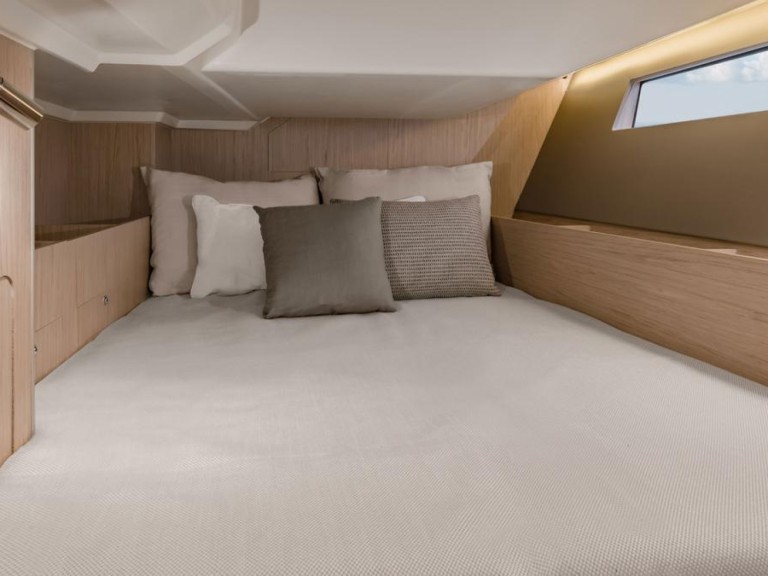 Yacht hire Procida cheap Oceanis 41.1