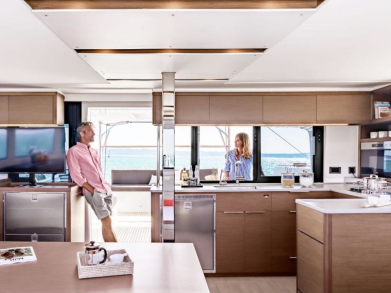 Catamaran to hire Furnari at the best price