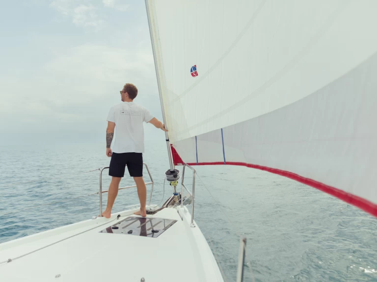 Charter a Jeanneau Sun Odyssey 440 in Lefkáda on Samboat
