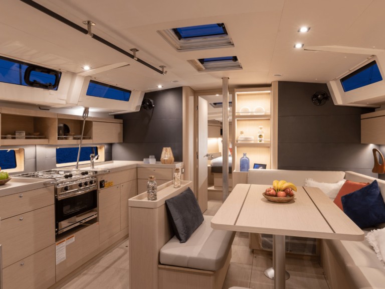 Yacht charter Piraeus - Bénéteau Oceanis 46 on SamBoat