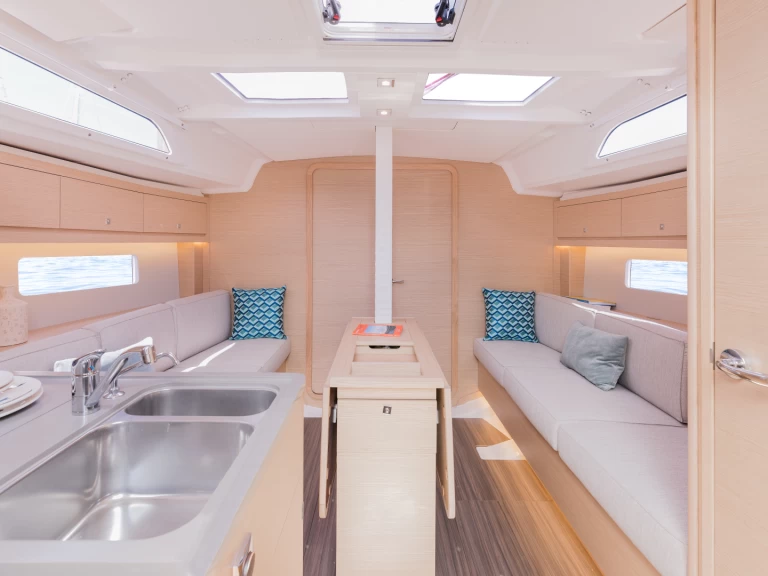Hire Sailboat Dufour with a boat licence