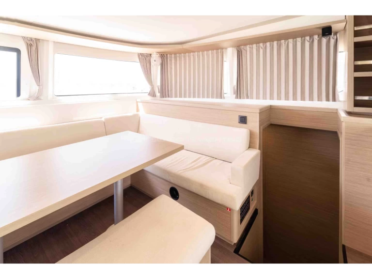Catamaran hire in Le Marin - Lagoon Lagoon 46