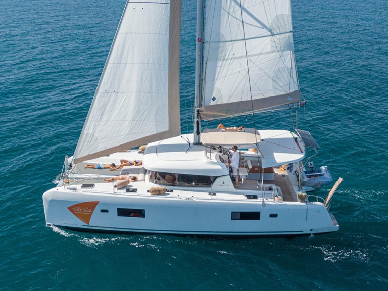 Hire a Lagoon Lagoon 42 Préveza