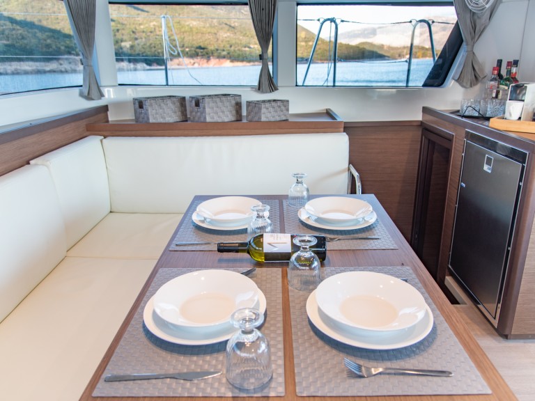 Yacht charter Préveza - Lagoon Lagoon 40 on SamBoat