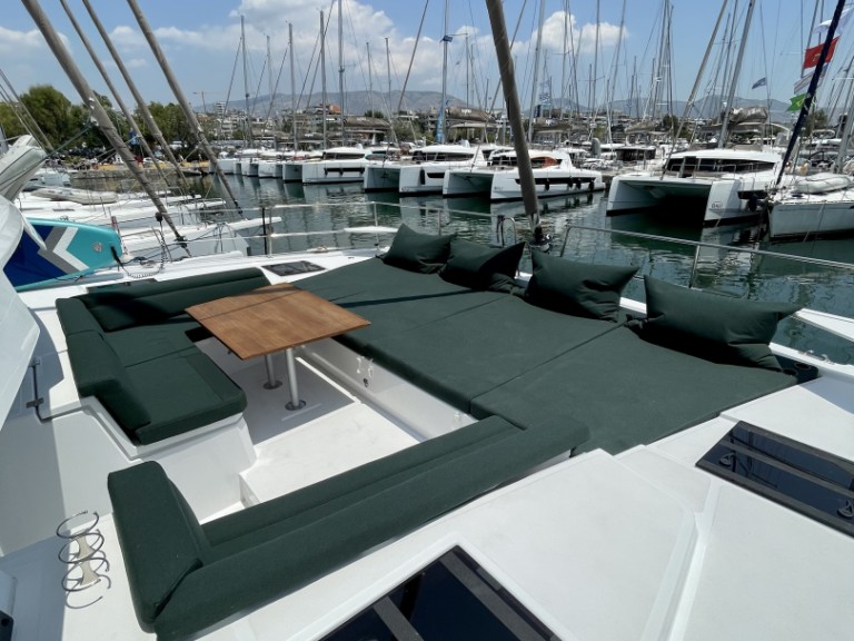 Catamaran to hire Alimos at the best price