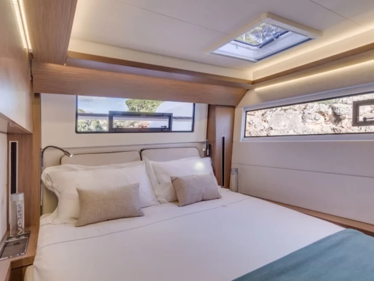 Yacht charter Capo d'Orlando - Lagoon Lagoon 50 on SamBoat