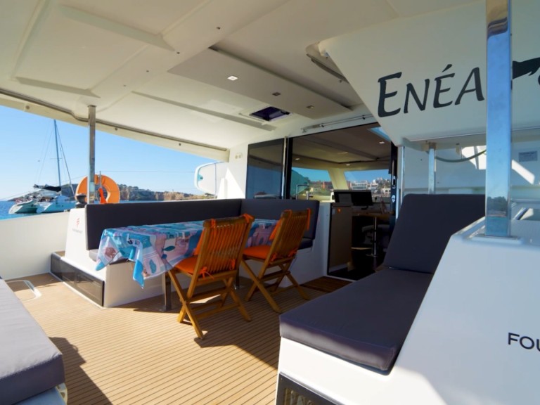 Yacht charter Rhodes (City) - Fountaine Pajot Lucia 40 on SamBoat