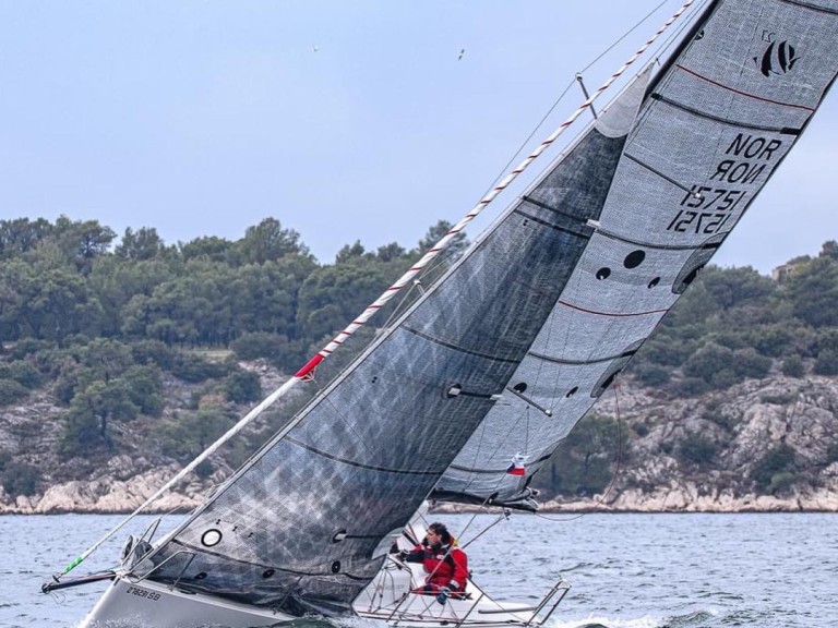 Hire Sailboat Seascape with a boat licence