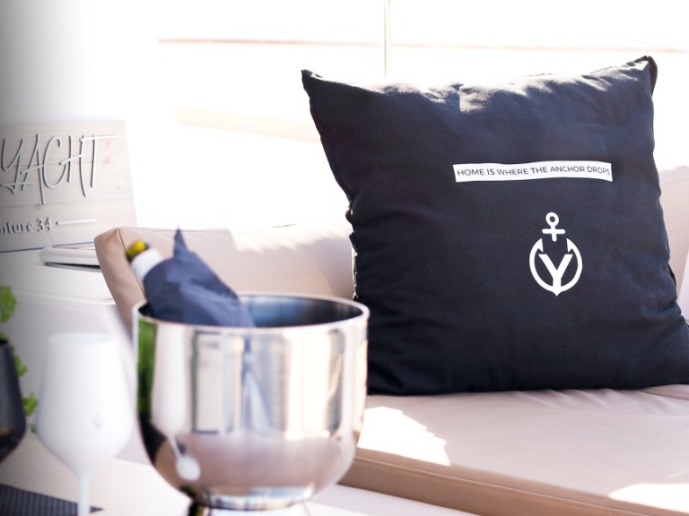 Aventura aventura 34 charter bareboat or skippered in  Šibenik