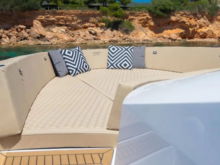 Motorboat to hire Marbella at the best price