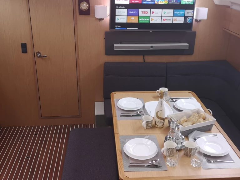 Yacht hire Pirovac cheap Cruiser 46