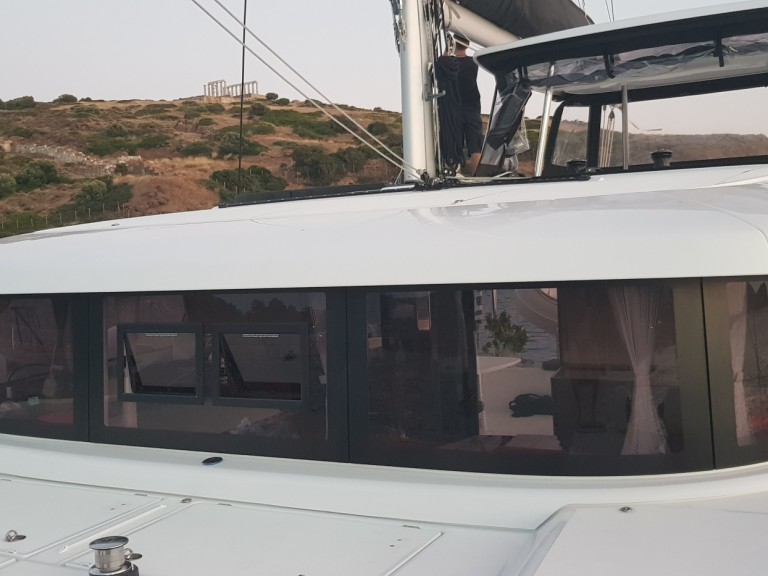 Charter a Lagoon Lagoon 42 in Alimos on Samboat