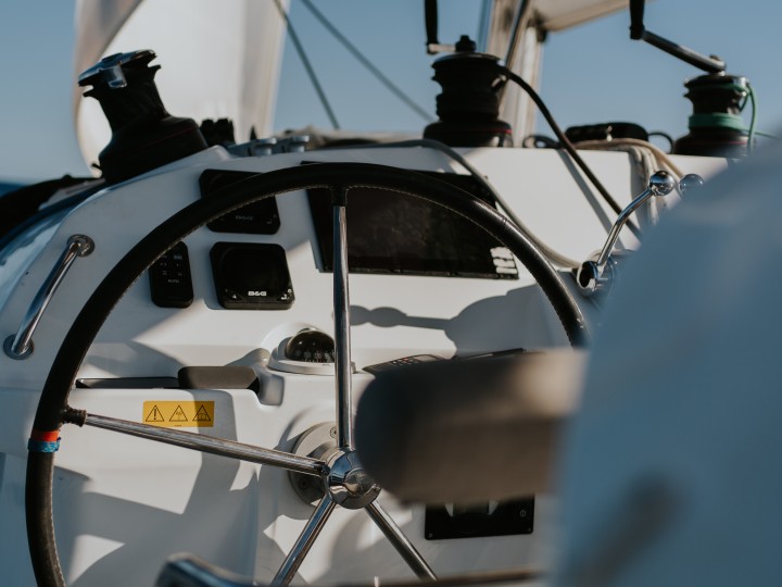 Hire Catamaran with or without skipper Lagoon Punta Ala