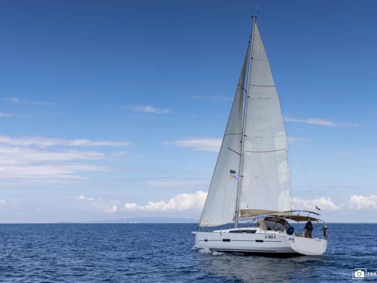 Sailboat hire in Puntone - Dufour Dufour 460 Grand Large