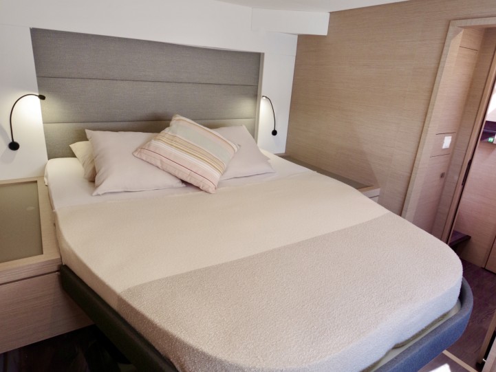 Catamaran to hire Cannigione at the best price