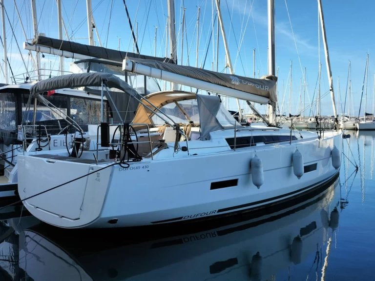 Hire Sailboat with or without skipper Dufour Castellammare di Stabia