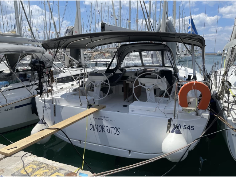 Hire Sailboat Bavaria with a boat licence