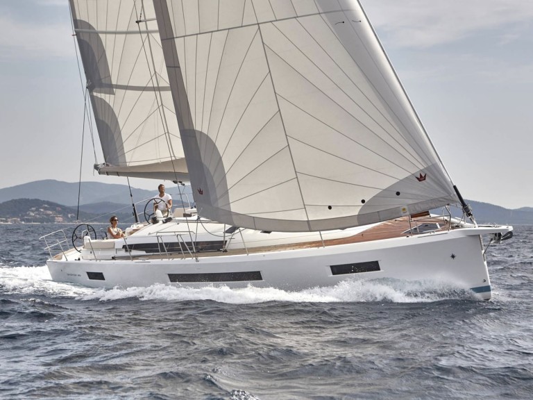 Charter a Jeanneau Sun Odyssey 490 in Rodi Garganico on Samboat