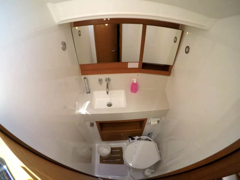 Hire a Dufour Dufour 470 Šibenik