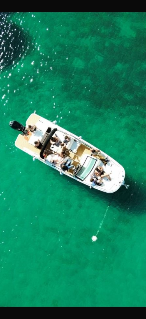 Motorboat to hire Saint-Raphaël at the best price