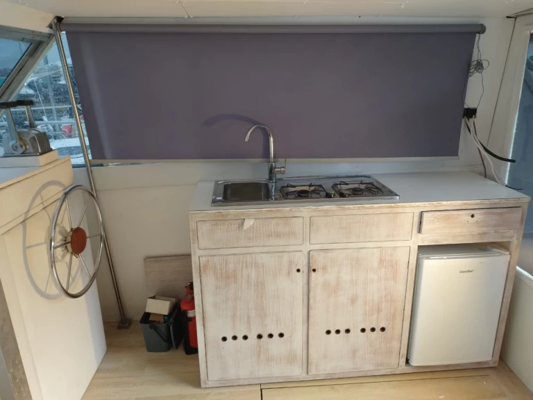 Yacht charter Porto Vallugola - Chris Craft Corvette 37 on SamBoat