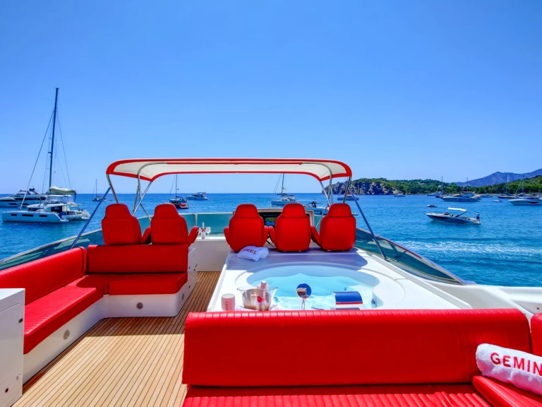 Charter a GEMINIS Astondoa 82 in Ibiza Town on Samboat