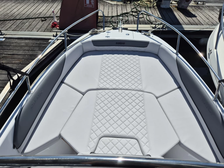 Hire a Salpa Sun Six Arcachon