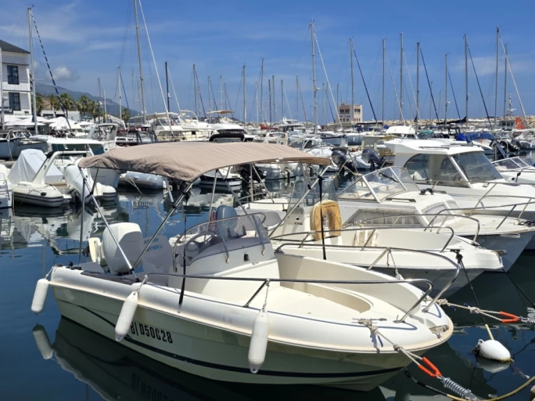 Charter a Jeanneau Cap Camarat 515 Style in Bastia on Samboat
