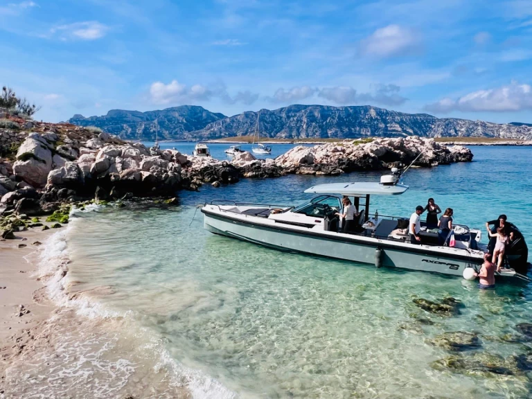 Motorboat to hire Marseille at the best price