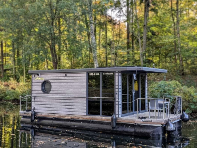 Hire a A Apartboot M Lübz