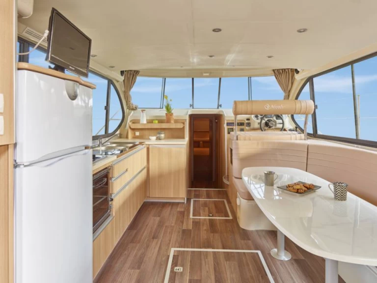 Hire a Estivale Sixto Saint-Nazaire-d'Aude