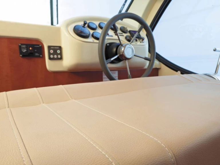 Yacht hire Glénac cheap Quattro B